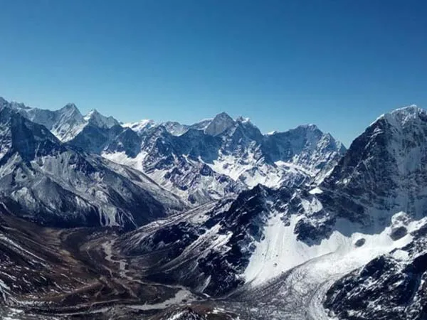 Base Camp Service for Ama Dablam Expedition