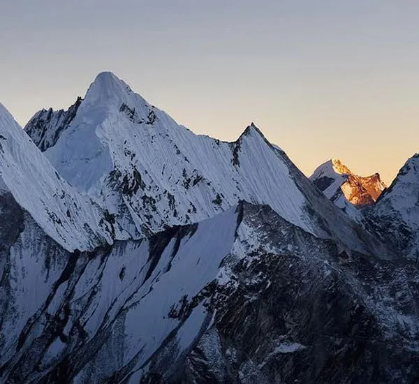 Best time for mountain climbing in nepal