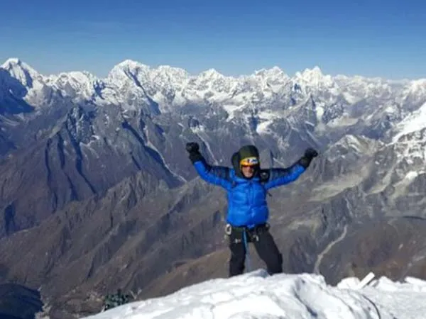 Climbing Ama Dablam in Autumn