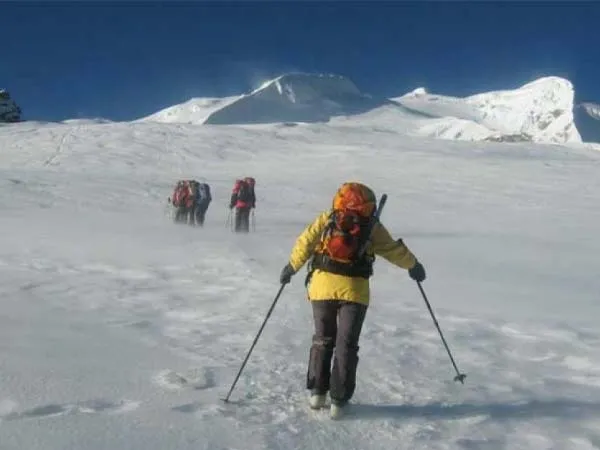 how hard is mera peak climbing