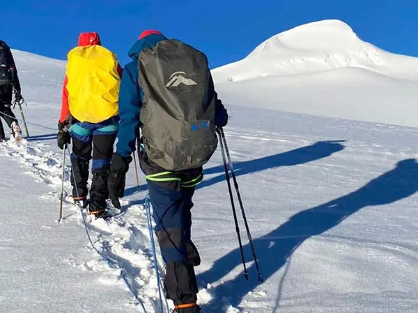 how high is mera peak