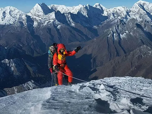 How Long Does It Take To Climb Mount Ama Dablam