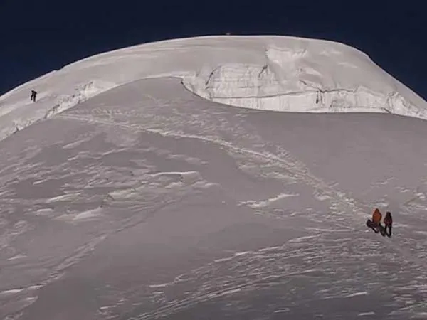 Mera Peak Climbing itinerary