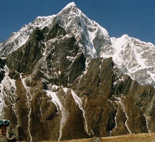 Packing Guide for Lobuche Peak