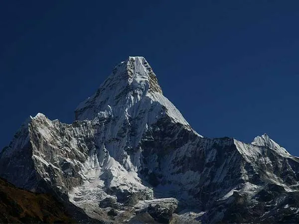 Pangboche to Ama Dablam Base Camp