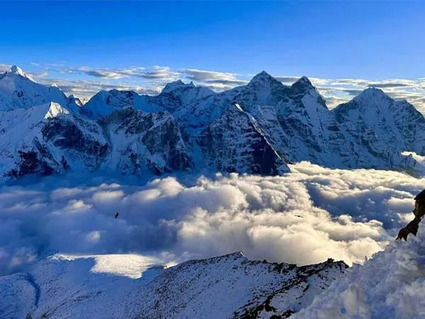 Peak Climbing vs Trekking in Nepal