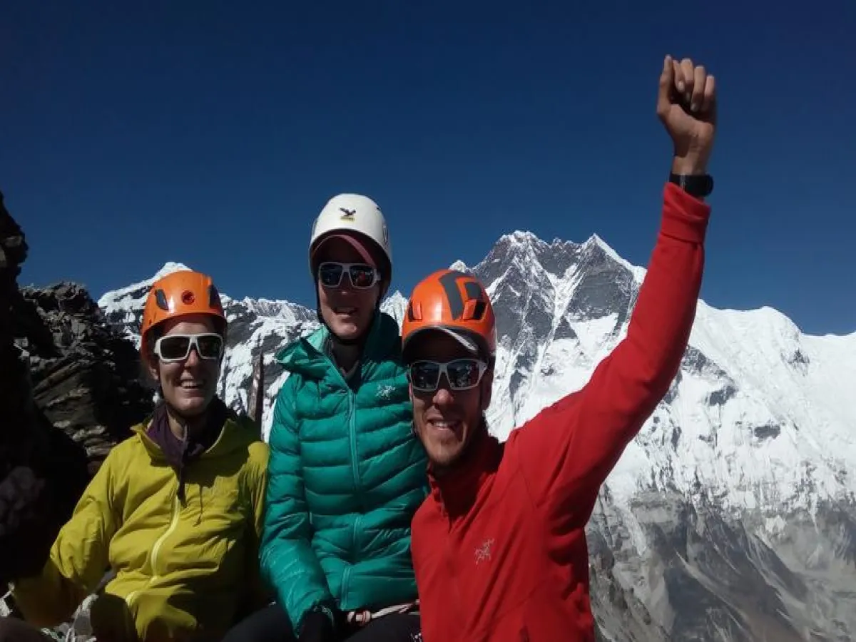island peak climbing group picture