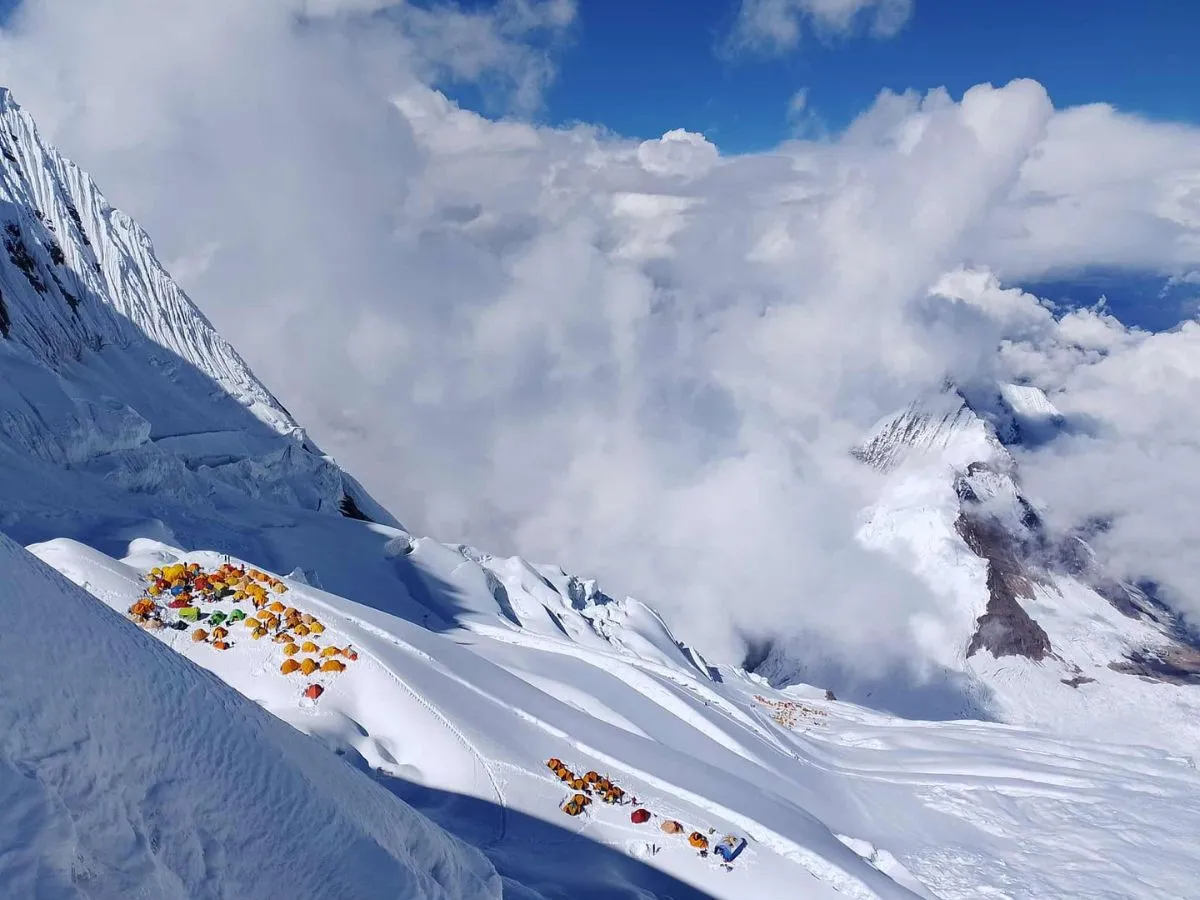 Manaslu Expedition with tent for stay