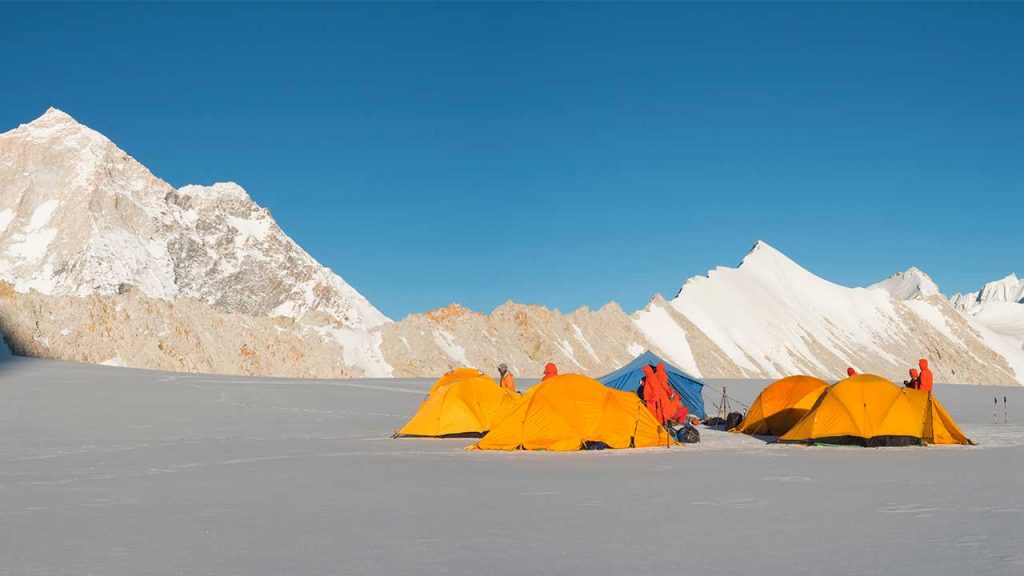 Baruntse climbing route 