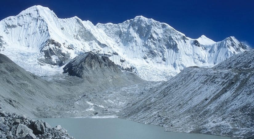 baruntse peak climbing best season