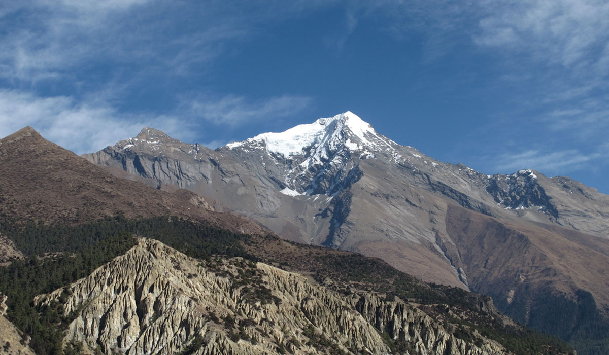 Pisang Peak