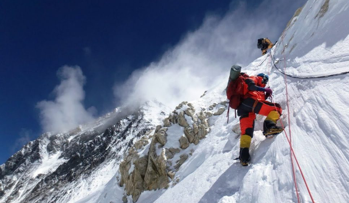 Best Month to Climb Mount Everest