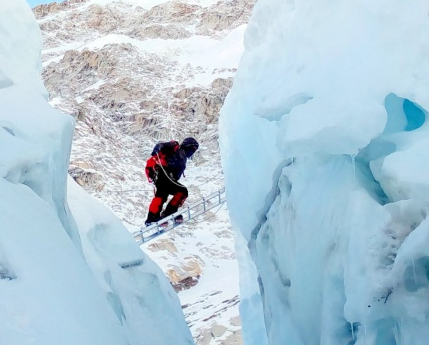very adventures bridge climb in everest 