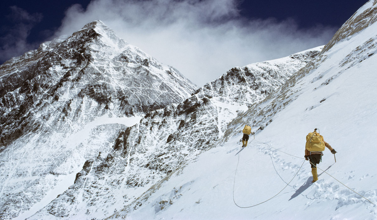 Shape and climate of Everest 