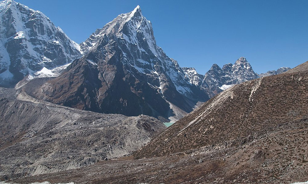 How Difficult is the Cholatse Expedition
