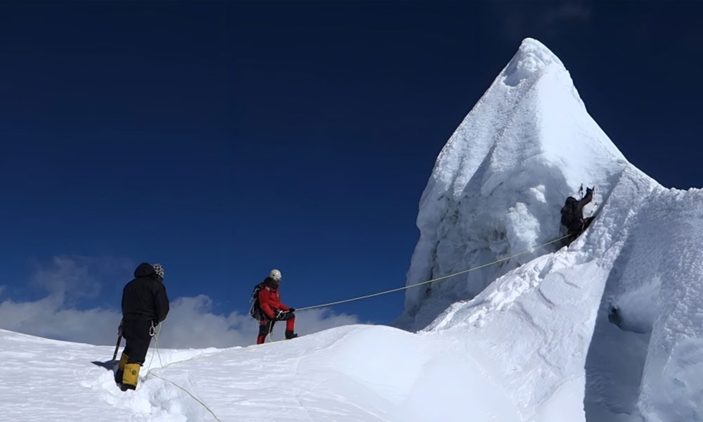 Is Cholaste peak physically demanding ]