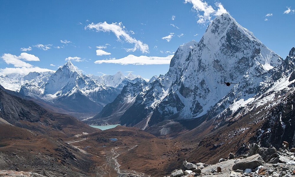 Cholatse Expedition the Approach 