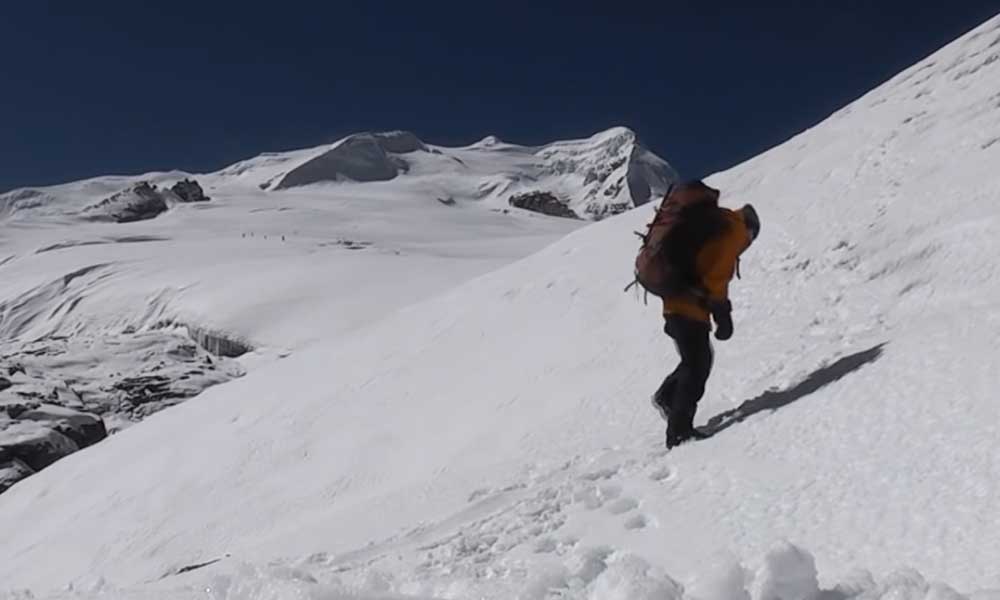 mera peak climbing permit and cost 