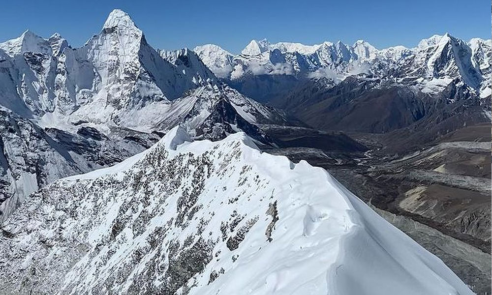 How difficult is mera peak climbing