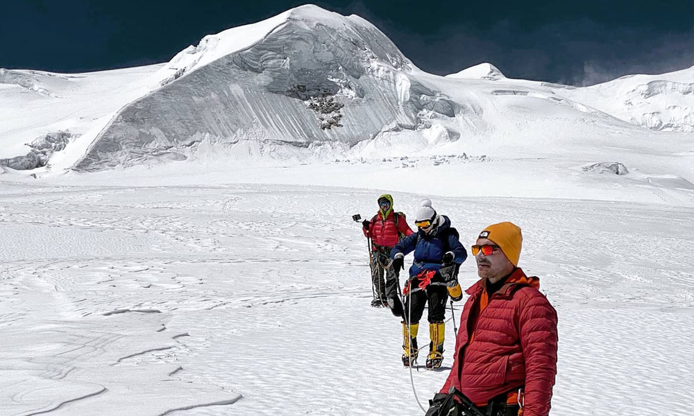 itinerary of mera peak climbing 