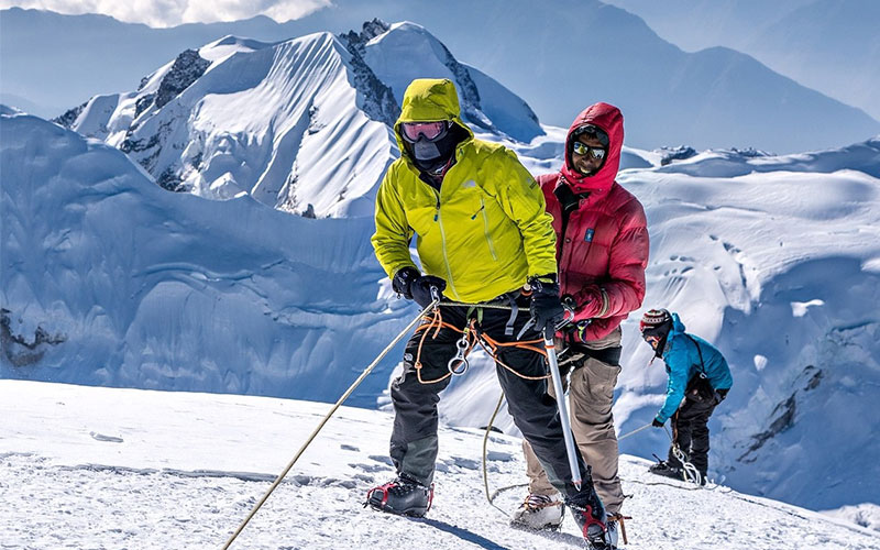 mera peak itinerary
