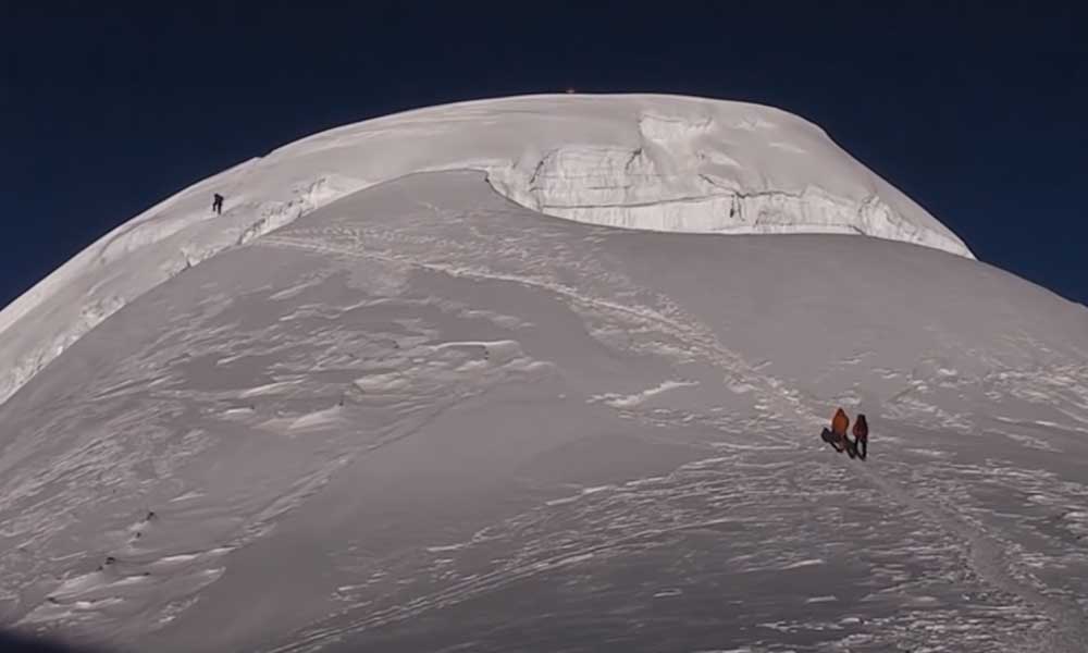 climbing permit for mera peak 