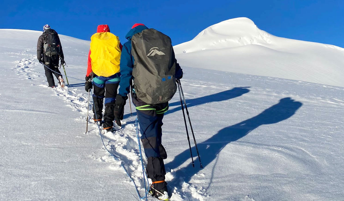 climb mera peak in march 