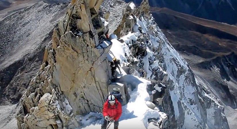climb ama dablam 