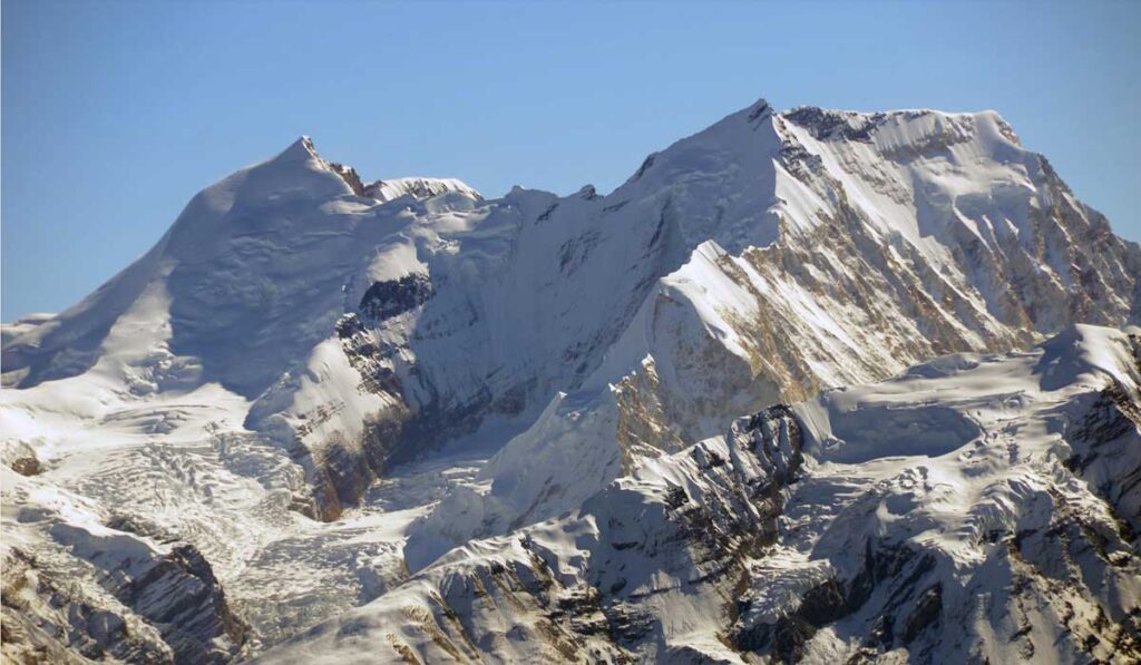 base camp service for himlung himal climbing 