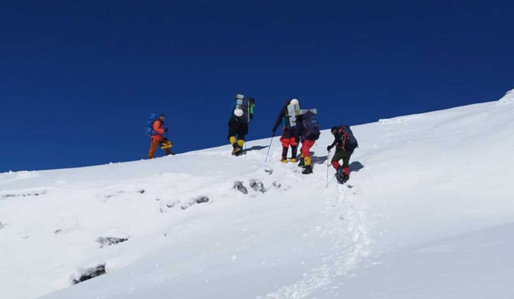 preparation and training for himlung himal