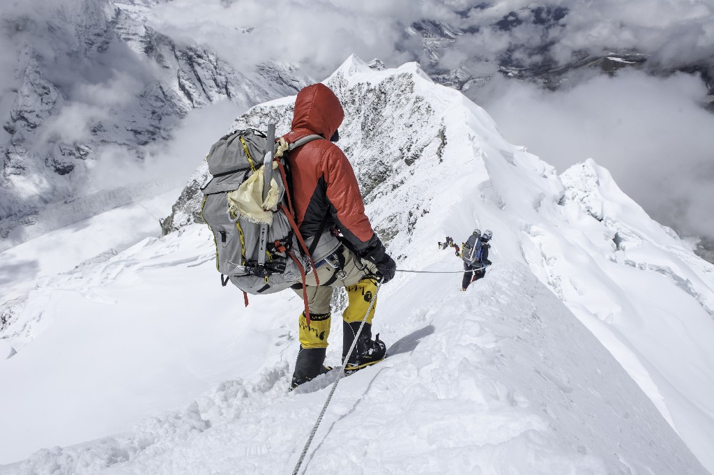 island peak climbing for beginners 
