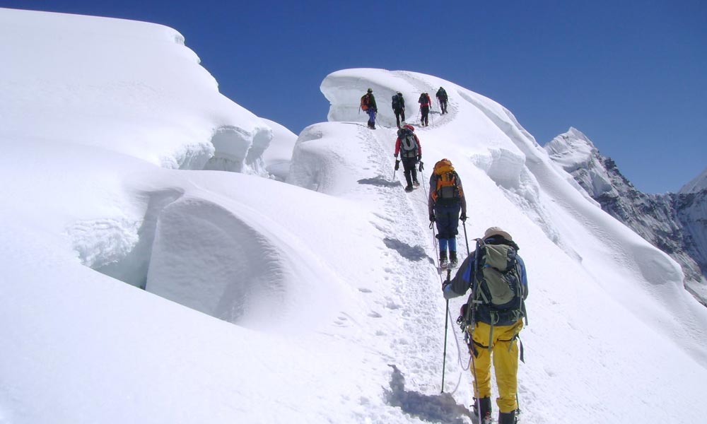 island peak climbing in autumn of september 