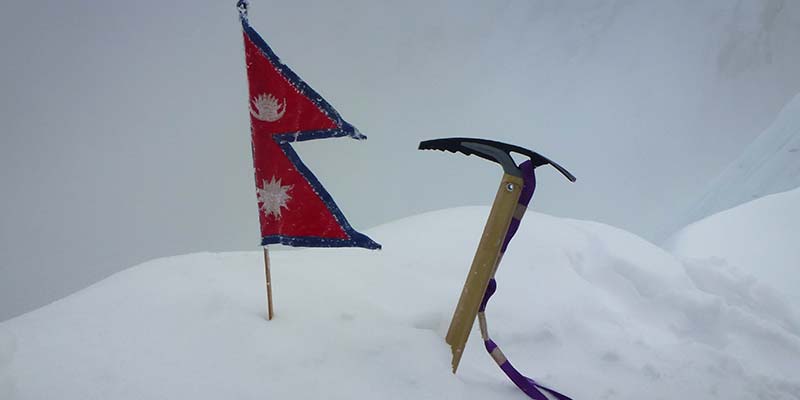 island peak in spring months 