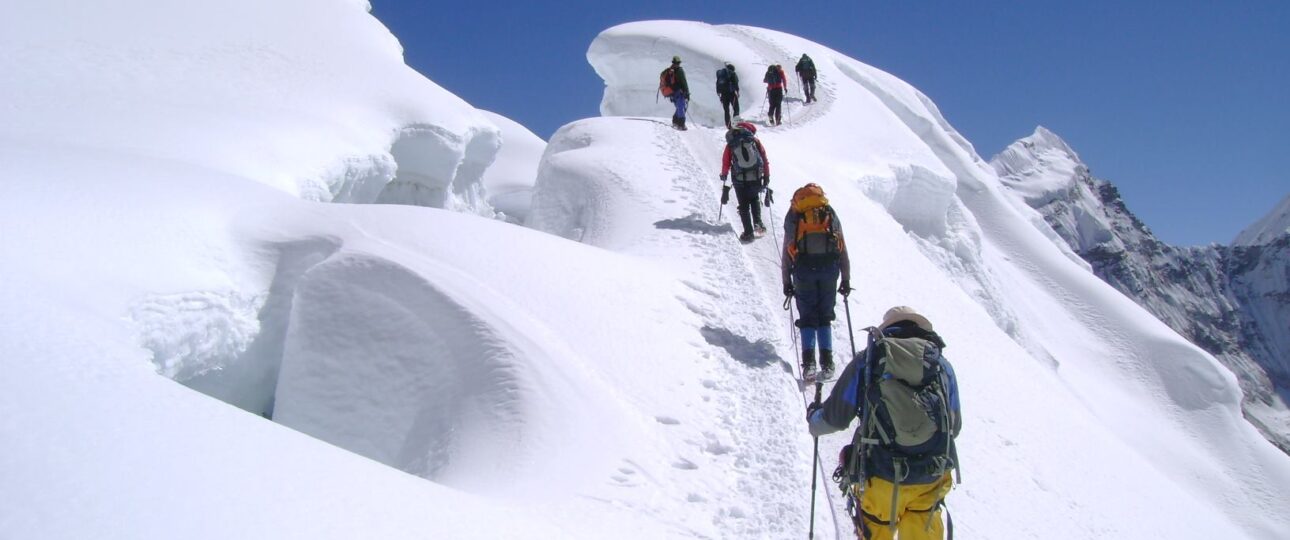 island peak in spring months