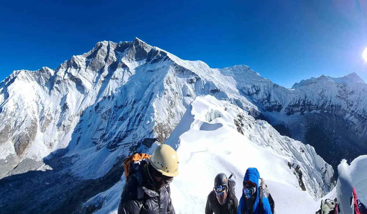 island peak permits 