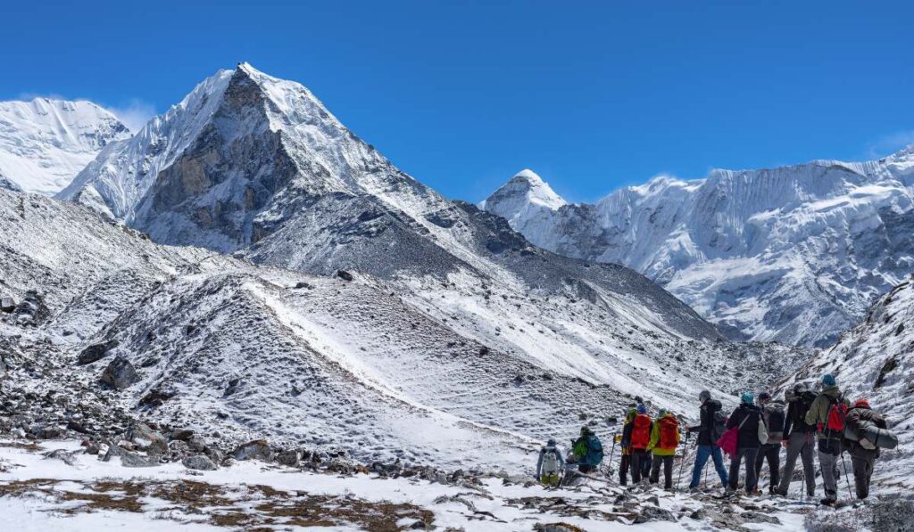 peak climbing in nepal without prior experience 
