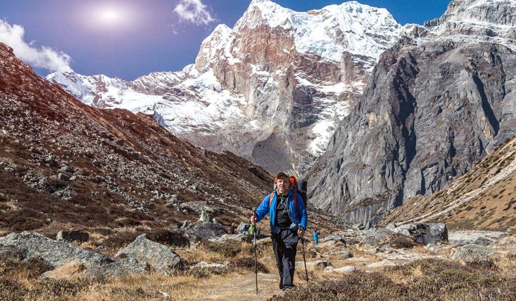 peak climbing vs trekking in nepal