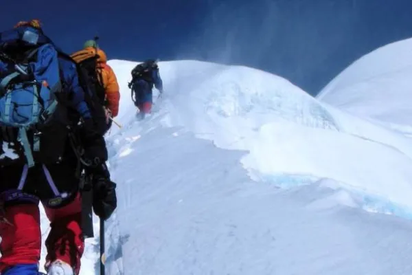 Baruntse Expedition with Mera Peak Climbing