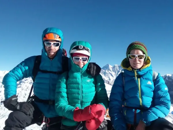 Island And Mera Peak Climbing With Gokyo Ebc