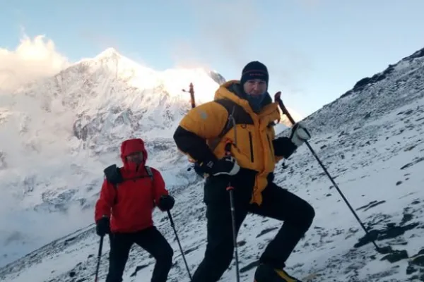 Kang Guru Expedition with guide