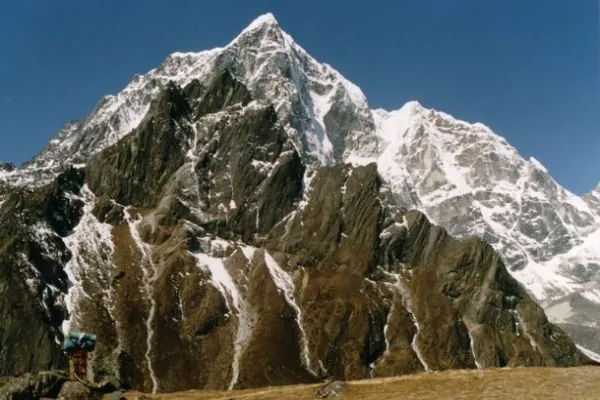 Lobuche East Peak Climbing